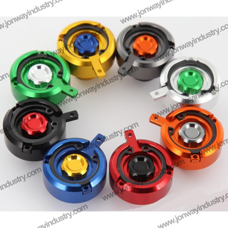 Oil caps for Yamaha T-Max 530 scooter – high-quality B2B motorcycle spare parts