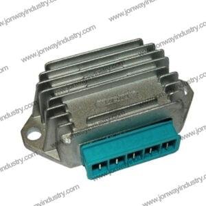 Bulk supply regulator for Piaggio Vespa and Ape scooters 50cc–150cc – reliable replacement for distributors and wholesalers